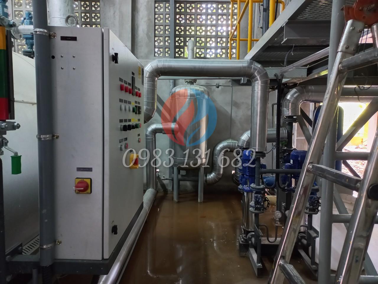 Cấu hình cách nhiệt máy Chiller & Bồn tích áp